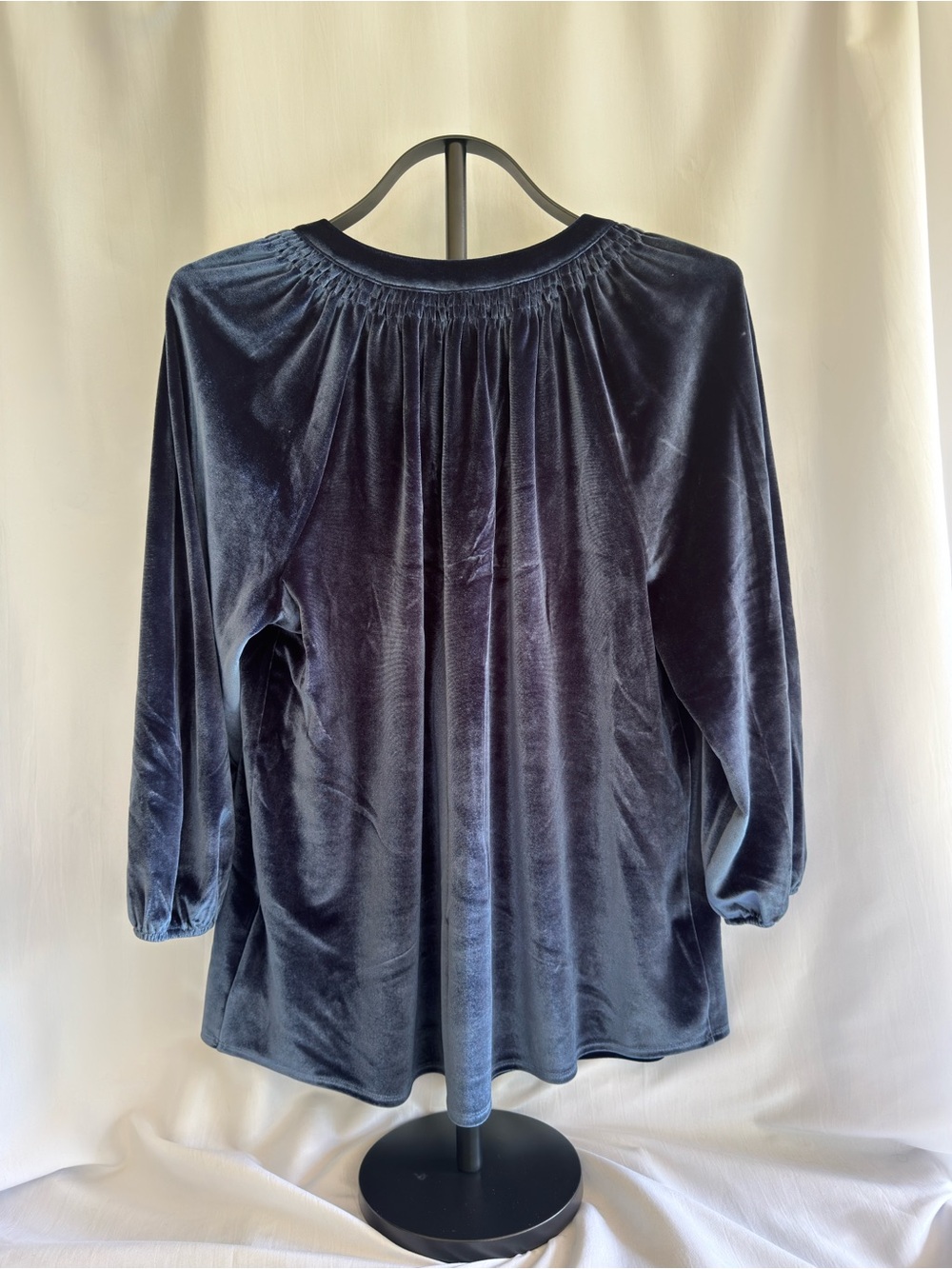 Crown & Ivy Velvet Peasant Blouse - Navy Blue L - Picture 2 of 7